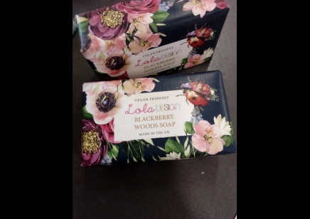 Lola design Blackberry Woods soap