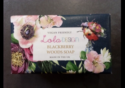 Lola design Blackberry Woods soap